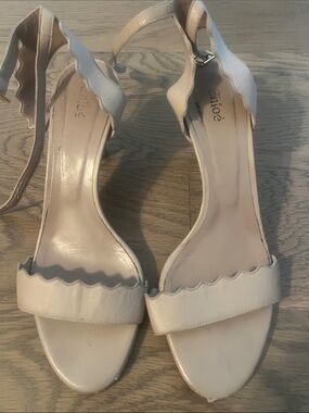 Chloé Scalloped Strap Heeled Sandals in Nude
